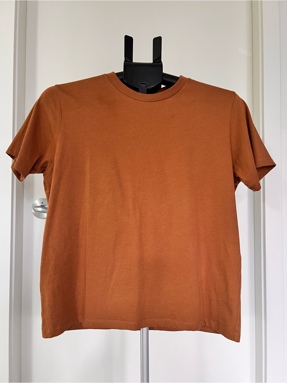 Sezane Short Sleeve Crew Tee in Rust Orange